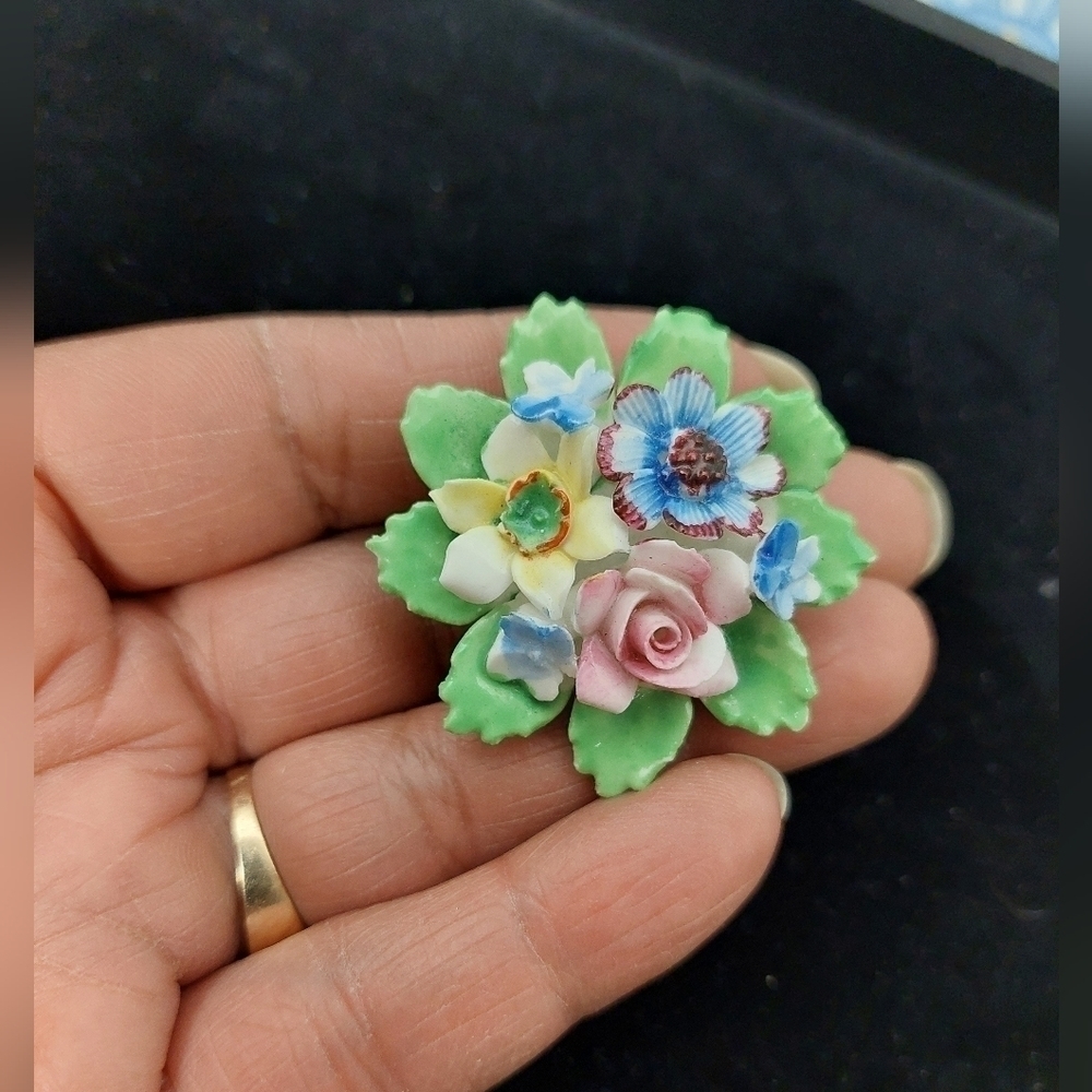 Vintage* 50s Royal Adderley Floral Brooch